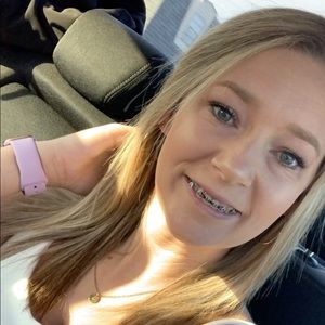 Meet your Posher, Dlana